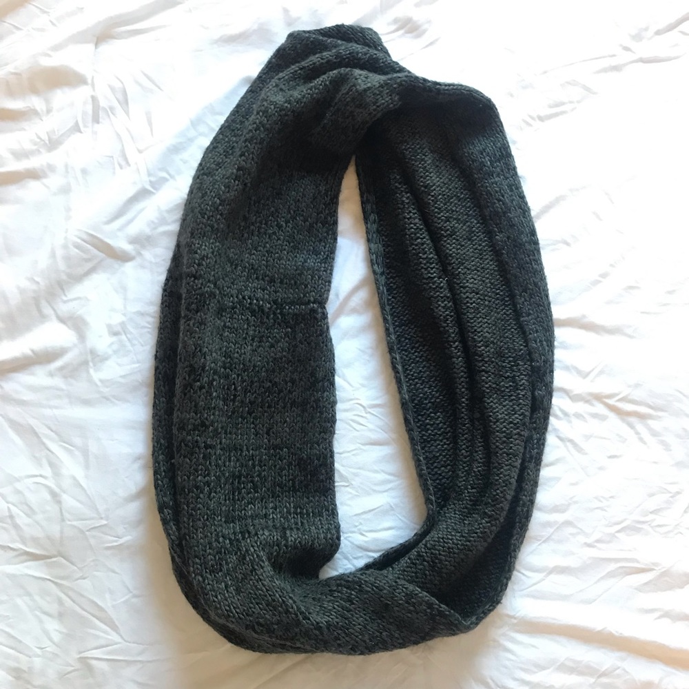 Cozy Dark Gray Knit Infinity Circle Scarf